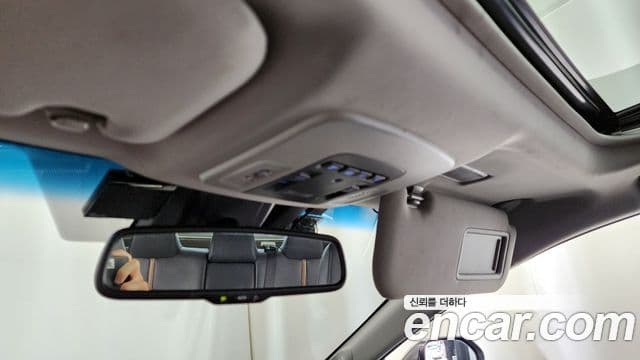 Toyota Camry 2018 — ფოტო 7/20