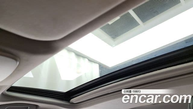 Toyota Camry 2018 — ფოტო 9/20