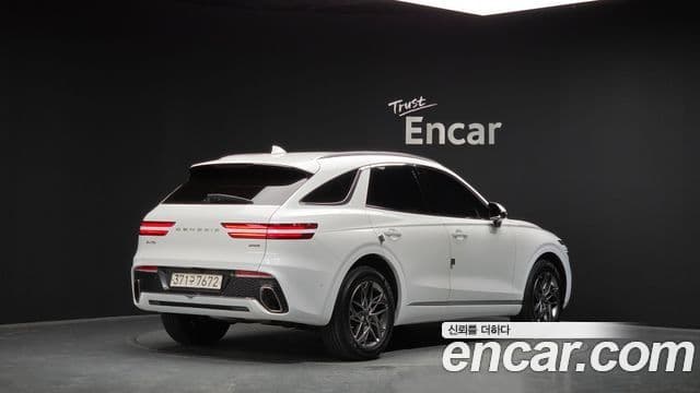 Genesis GV70 2022 — Şəkil 2/20