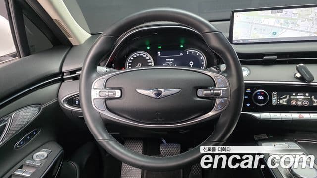 Genesis GV70 2022 — Şəkil 13/20