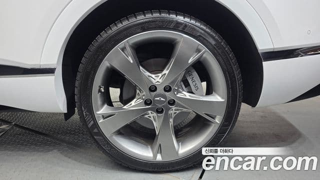 Genesis GV80 2023 — Photo 27/31