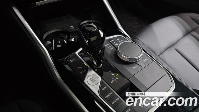 BMW 3 Series 2019 — Фото 9/20