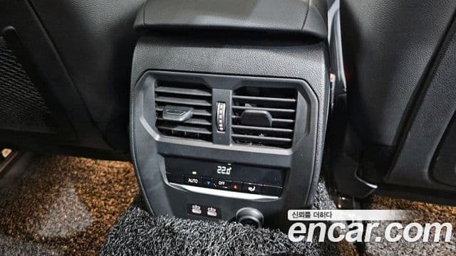 BMW 3 Series 2019 — Фото 19/20