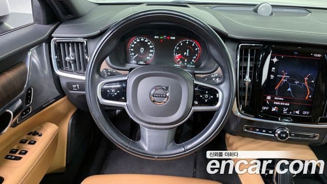 Volvo V90 Cross Country 2021 — Фото 13/20