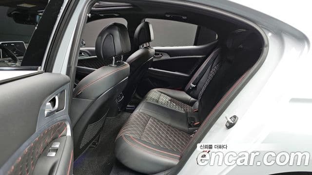 Genesis G70 2018 — ფოტო 11/20