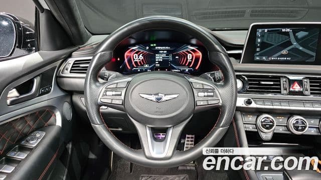 Genesis G70 2018 — ფოტო 15/20