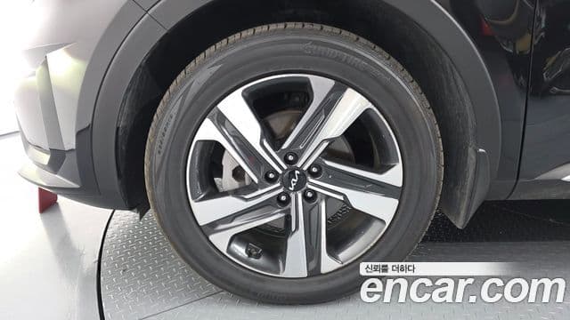 Kia Sorento 2021 — Фото 5/20