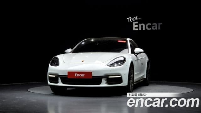 Porsche Panamera 2018 — Фото 3/20