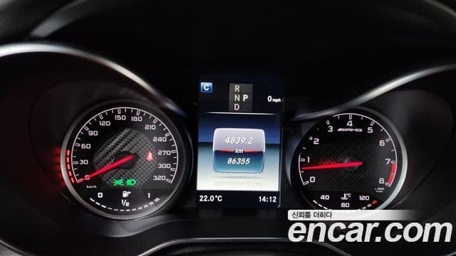 Mercedes-Benz GLC-Class 2019 — Şəkil 8/20