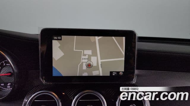 Mercedes-Benz GLC-Class 2019 — Şəkil 16/20