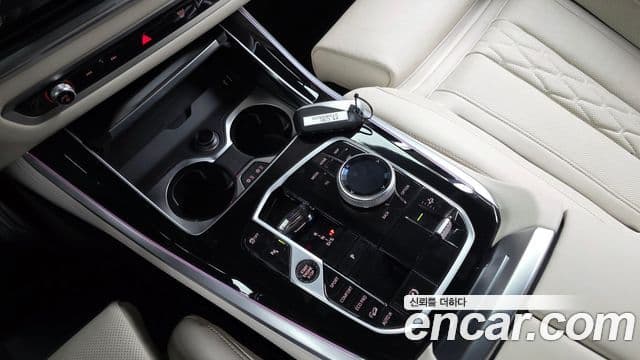 BMW X5 2025 — Photo 10/33