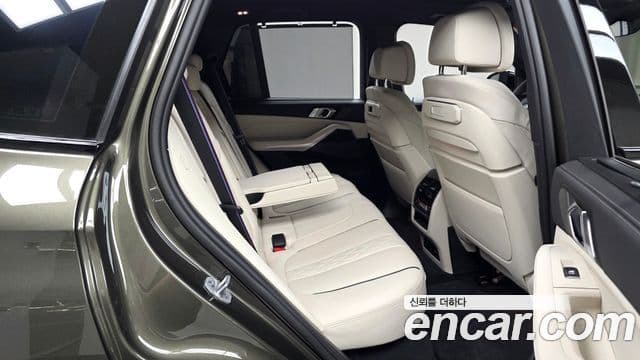 BMW X5 2025 — Photo 32/33