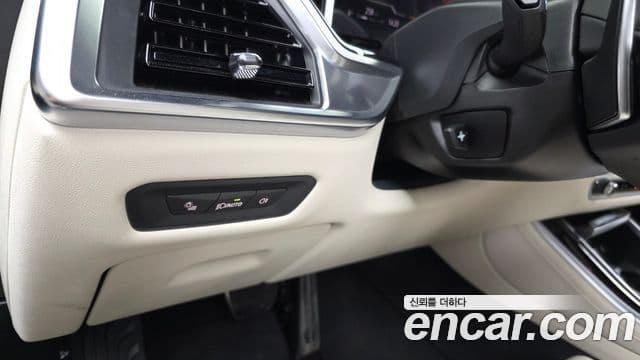 BMW X5 2025 — Photo 16/33