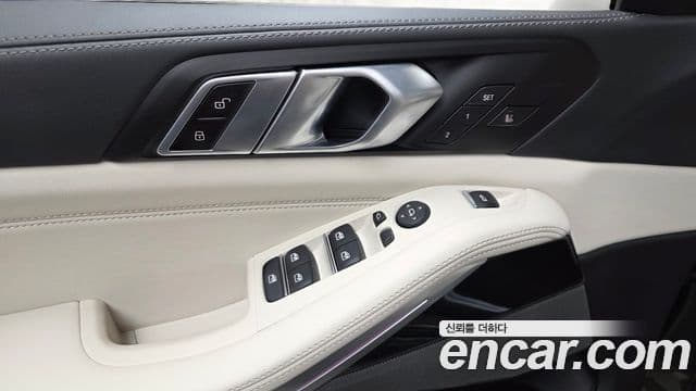 BMW X5 2025 — Photo 2/33