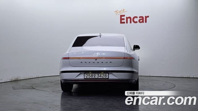 Hyundai Grandeur 2023 — Şəkil 4/20