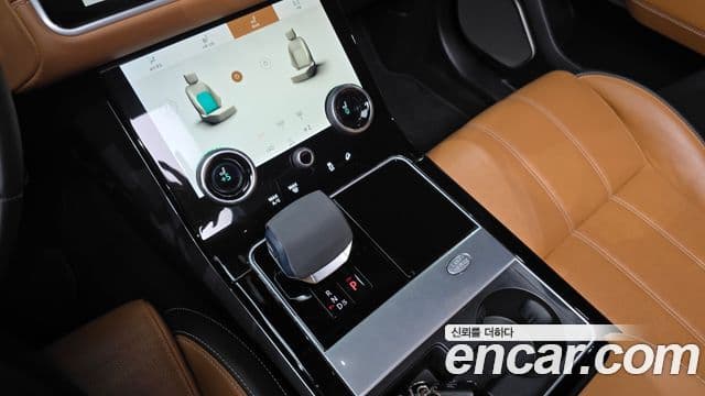 Land Rover Range Rover Velar 2022 — ფოტო 9/20