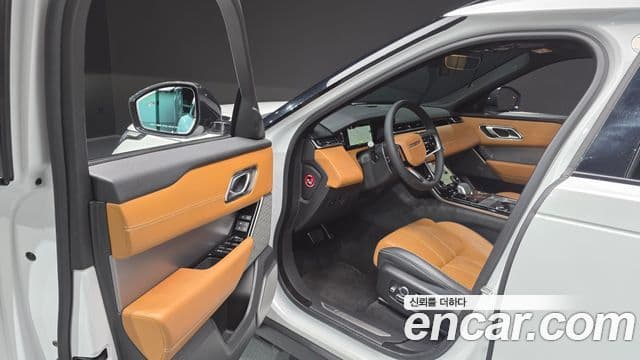 Land Rover Range Rover Velar 2022 — ფოტო 10/20
