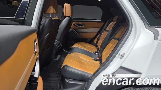 Land Rover Range Rover Velar 2022 — ფოტო 12/20