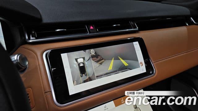 Land Rover Range Rover Velar 2022 — ფოტო 15/20