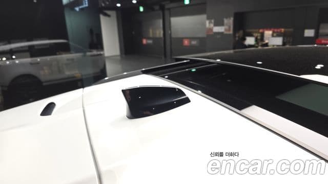 Land Rover Range Rover Velar 2022 — Photo 22/30