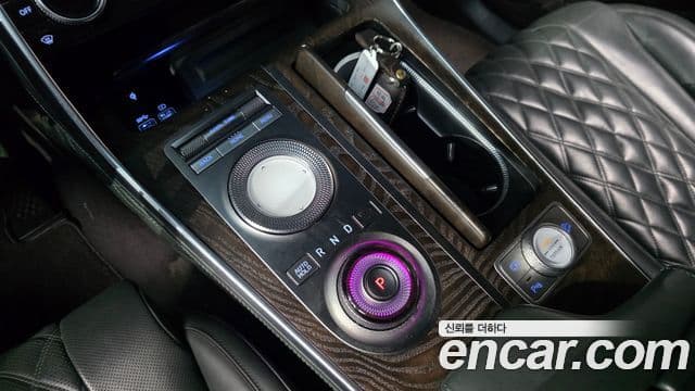 Genesis GV80 2020 — Şəkil 28/39