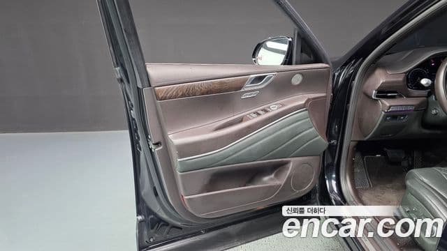 Genesis GV80 2020 — Şəkil 26/39