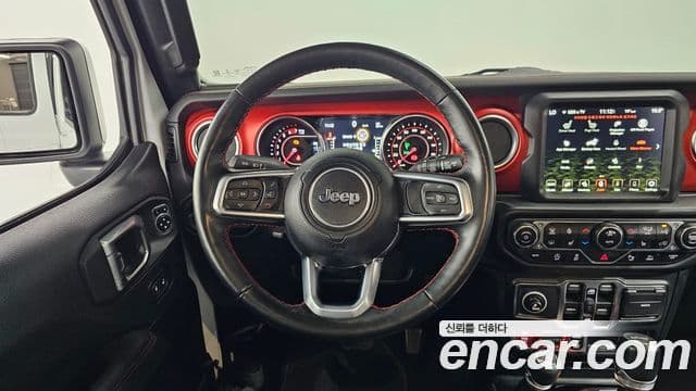 Jeep Wrangler 2021 — Фото 12/20