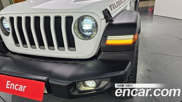 Jeep Wrangler 2021 — Şəkil 25/30