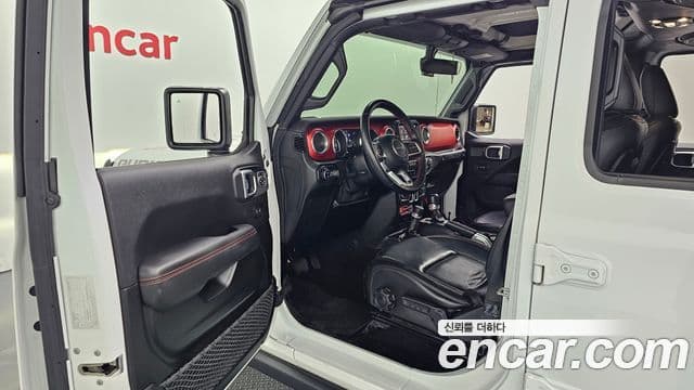 Jeep Wrangler 2021 — Şəkil 17/30