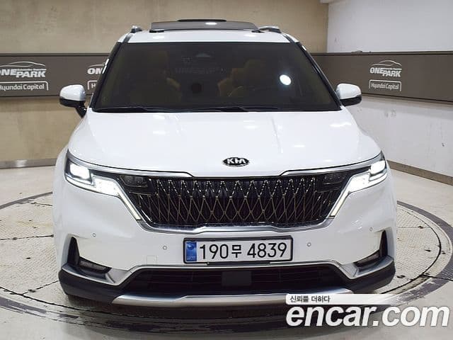 Kia Carnival 2021 — Şəkil 1/20