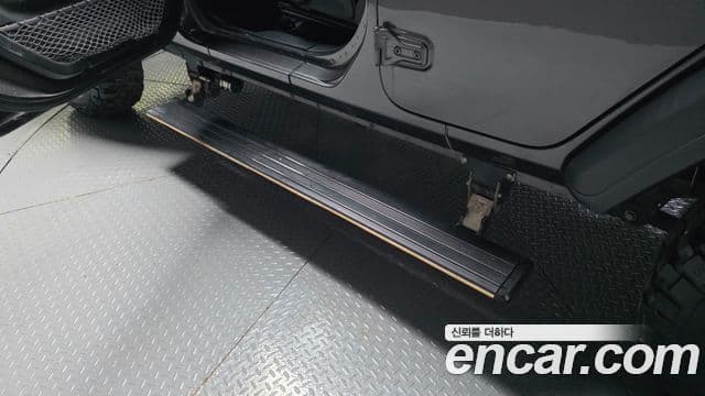 Jeep Wrangler 2021 — Photo 24/30
