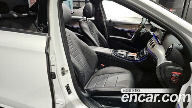 Mercedes-Benz E-Class 2021 — Şəkil 12/20