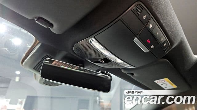 Mercedes-Benz E-Class 2021 — Şəkil 18/20