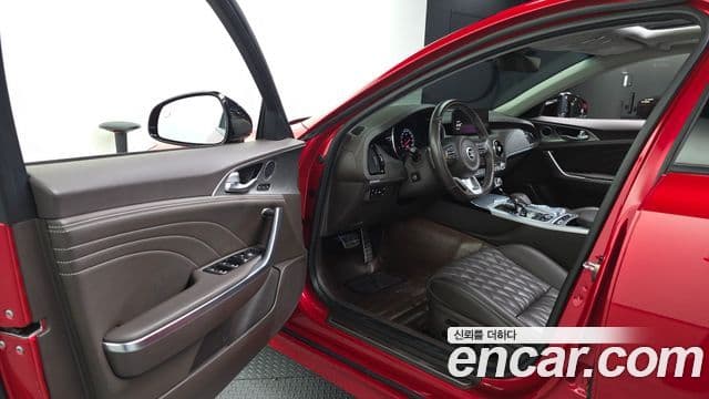 Kia Stinger 2021 — Şəkil 9/20