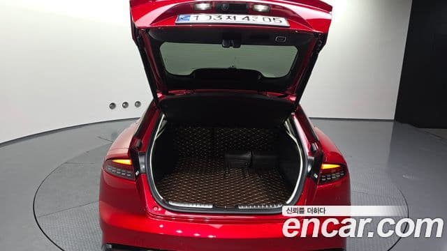 Kia Stinger 2021 — Şəkil 20/20