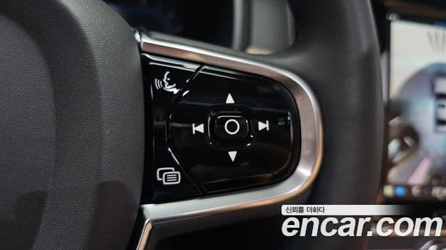 Volvo S90 2024 — Photo 31/38