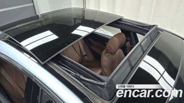 Mercedes-Benz E-Class 2021 — Şəkil 18/20