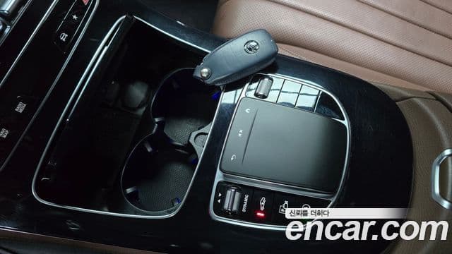 Mercedes-Benz E-Class 2021 — Şəkil 20/20