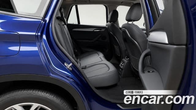 BMW X1 2018 — Şəkil 11/20