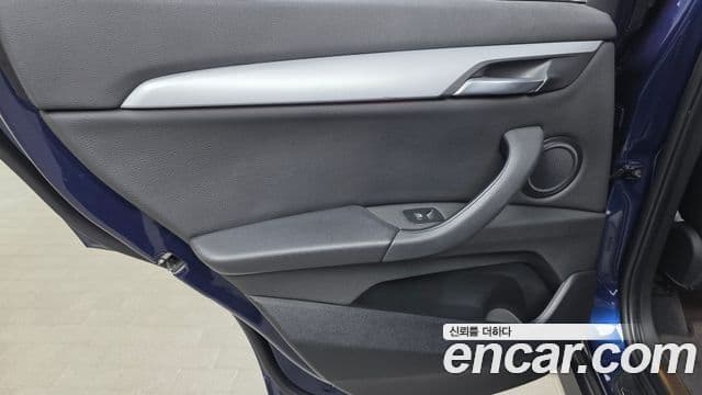 BMW X1 2018 — Photo 10/28