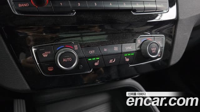 BMW X1 2018 — Photo 15/28
