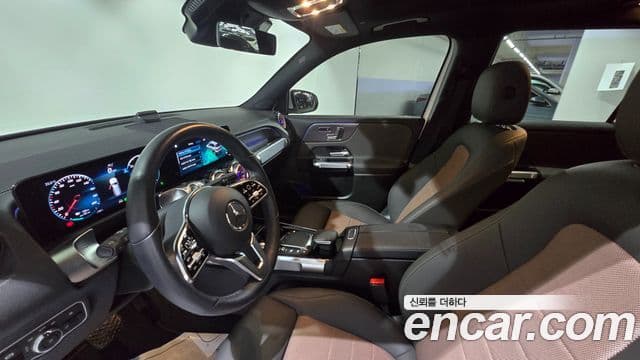 Mercedes-Benz EQB 2023 — ფოტო 2/20