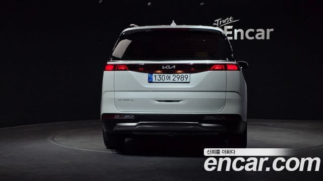 Kia Carnival 2023 — Фото 4/20