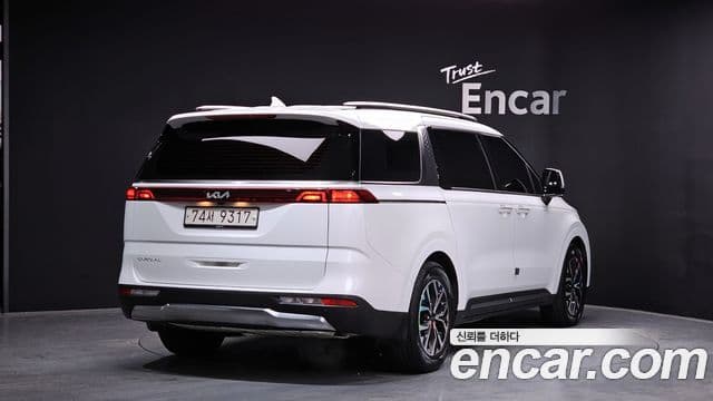 Kia Carnival 2023 — Şəkil 2/20