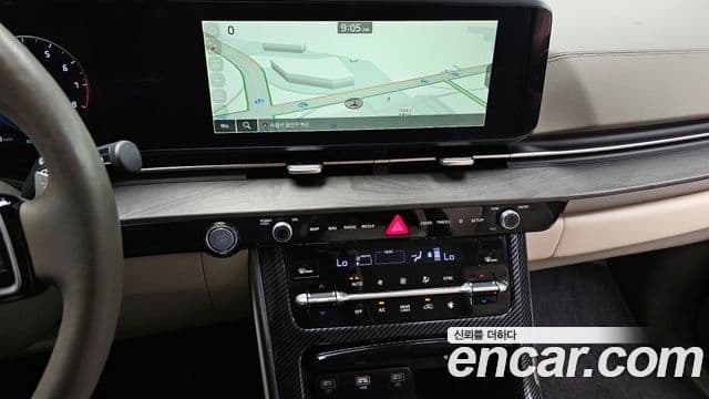 Kia Carnival 2023 — Şəkil 13/20