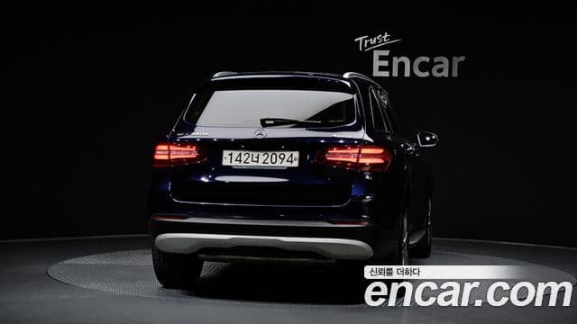 Mercedes-Benz GLC-Class 2018 — ფოტო 4/20