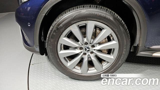 Mercedes-Benz GLC-Class 2018 — ფოტო 5/20