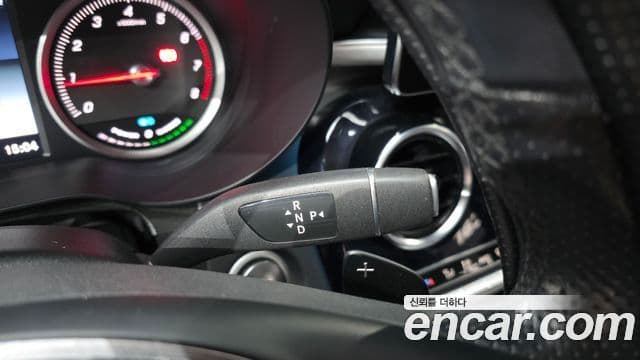 Mercedes-Benz GLC-Class 2018 — ფოტო 9/20