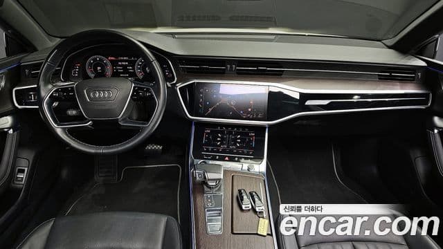 Audi A7 2022 — ფოტო 7/20