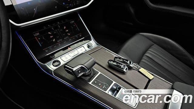 Audi A7 2022 — ფოტო 9/20